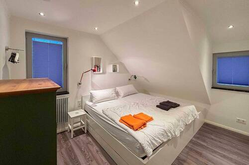 Schlafzimmer 1 - 