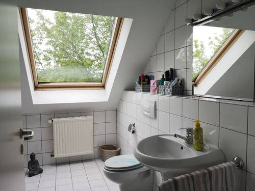 Duschbad im DG-36.jpg - 5 Zimmer Doppelhaushälfte in Korschenbroich