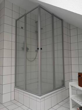 Dusche im DG-36.jpg - Doppelhaushälfte mit 134,00 m&sup2; in Korschenbroich zum Kaufen