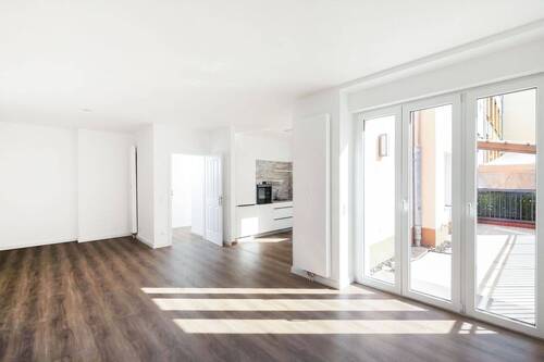 Wohnbereich - Grünes Refugium im Szenekiez - Terrassenwohnung mit eigenem Garten