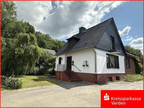 Eingangsseite - Handwerkerhaus in ansprechender Lage mit tollem Grundstück!