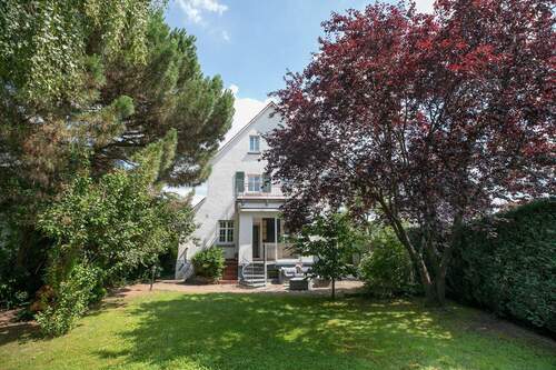 Gartenansicht - Familienfreundliches Domizil mit historischem Charme