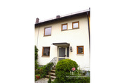 Gepflegtes Wohnhaus in ruhiger Lage - 4 Zimmer Reihenmittelhaus zum Kaufen in Volkach