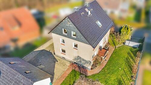 Hausansicht_Drohne_3 - 1 Zimmer Mehrfamilienhaus, Wohnhaus zum Kaufen in Pattensen