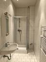 Bad mit Duche, EG - 