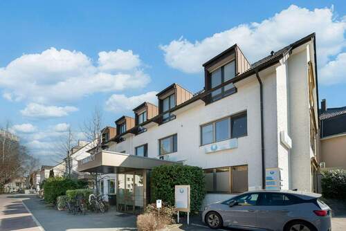 Hausansicht - Investment in Toplage - mit Ausbaupotential im Dachgeschoss