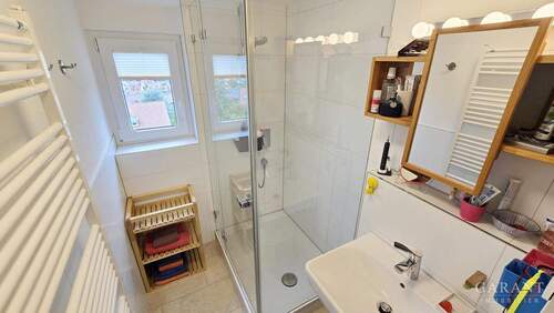 Bad 1 - Etagenwohnung mit 107,00 m&sup2; in Stuttgart zum Kaufen