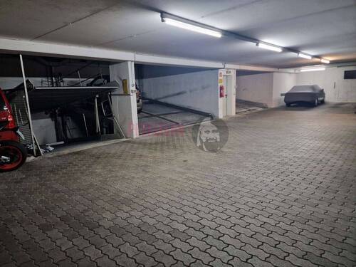 Tiefgarage - 