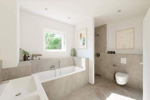 Modernes Bad mit klarer Aufteilung und liebevollen Details - 