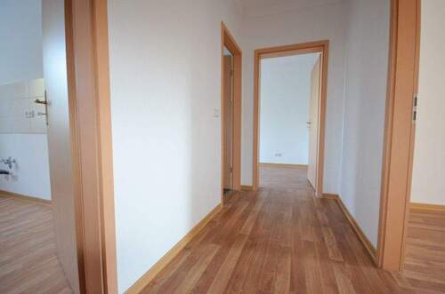 Flur - 3 Zimmer Etagenwohnung zur Miete in Riesa