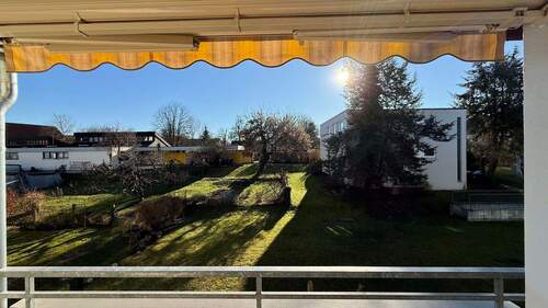 566 Aussicht - „Die pfiffige sonnige 3 Zimmer Etagenwohnung mit Balkon in ruhiger Lage !„