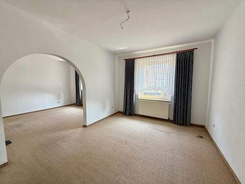 Wohnung 1. OG links - 1 Zimmer Mehrfamilienhaus, Wohnhaus in Gladbeck / Gladbeck-Zweckel