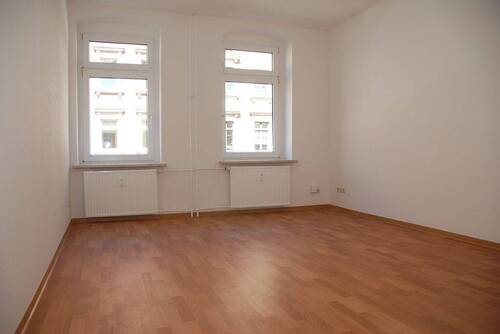 Wohnzimmer Vergleichswohnung - 3-Raum-Altbauwohnung im Erdgeschoss