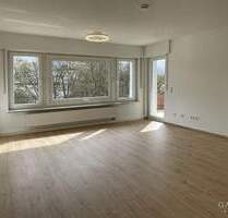 Modernes Wohn-Highlight mit Sonnenbalkon in Waiblingen!