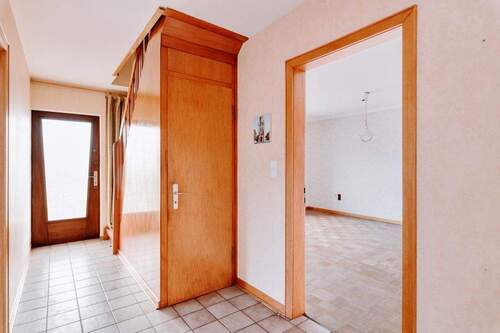 Eingangsbereich - 5 Zimmer Einfamilienhaus zum Kaufen in Adendorf