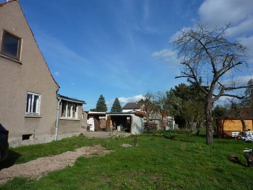 Gesamtansicht - 6 Zimmer Doppelhaushälfte in Erfurt
