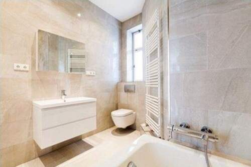 Bad - 2 Zimmer Etagenwohnung in München