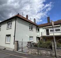 gepflegte 5-Zimmer-Wohnung mit Balkon und Garage in der Nähe von Lauda-Königshofen - Lauda-Königshofen-Gerlachsheim