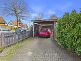 Carport - 6 Zimmer Doppelhaushälfte in Solingen