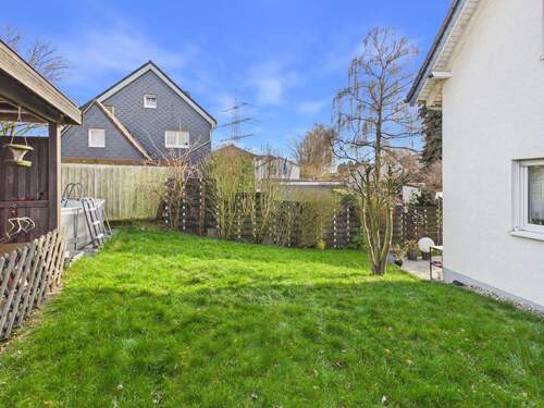 Garten - Doppelhaushälfte mit 125,00 m&sup2; in Solingen zum Kaufen