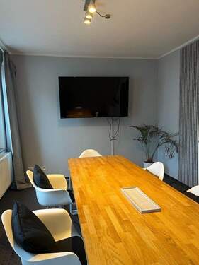 Besprechungsraum - Co-Working-Büro für 3 Personen - inkl. Besprechungsräume & Küche