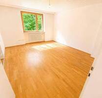 Frisch renovierte 2-Zimmer-Wohnung im begehrten Thelottviertel - nur 2 Minuten zum Hauptbahnhof - Augsburg Innenstadt