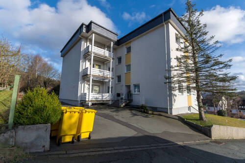 Straßenansicht - Etagenwohnung mit 84,00 m² in Bad Laasphe zum Kaufen