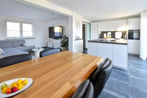 Titel - 4 Zimmer Einfamilienhaus zum Kaufen in Duisburg / Buchholz