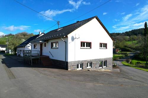 Rockeskyll 3-2.JPG - 9 Zimmer Einfamilienhaus zum Kaufen in Rockeskyll