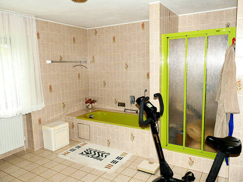 Badezimmer Wohnung EG - 