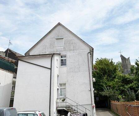 Ansicht - Vermietetes Mehrfamilienhaus mit 4 Wohnungen. Rückbau als grosse Loftwohnungen möglich! Zentrale Lage zur Stadt.