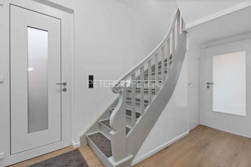 Eingangsbereich - 5 Zimmer Einfamilienhaus in Baesweiler