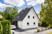 Straßenansicht - 4 Zimmer Einfamilienhaus zum Kaufen in BI-Sennestadt