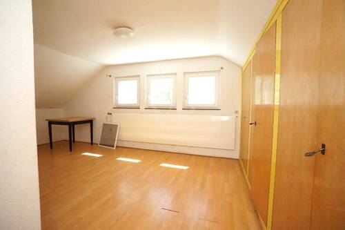 Zimmer Wohnhaus DG - 