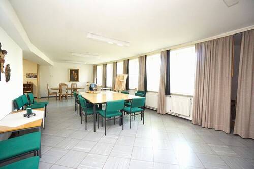 Mehrzweckraum Kirche KG - 