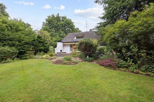 Rückansicht - Grundstück in Hamburg / Sasel