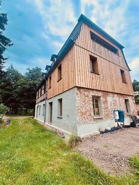 Außenansicht hinten - Einfamilienhaus mit 260,00 m&sup2; in Glauchau / Niederlungwitz zum Kaufen