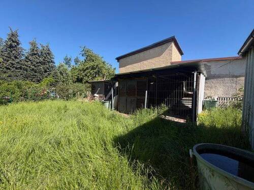 Garten mit Hundezwinger - 