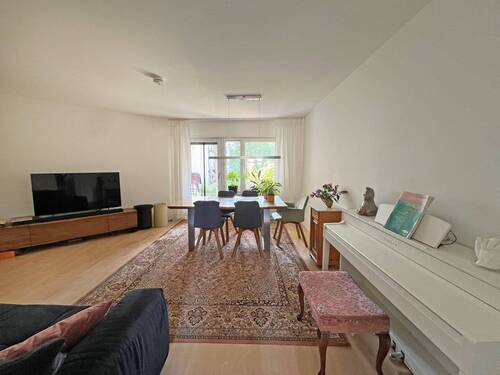Wohnzimmer - 3 Zimmer Etagenwohnung zum Kaufen in Weinheim