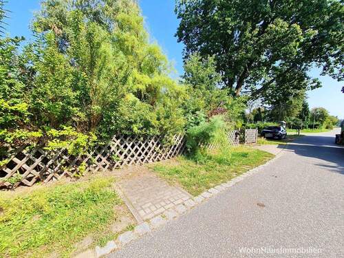Zuwegung bereits gepflastert - Großes Baugrundstück zwischen Natur & Hauptstadtflair-bauträgerfrei