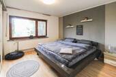 Schlafzimmer EG - 