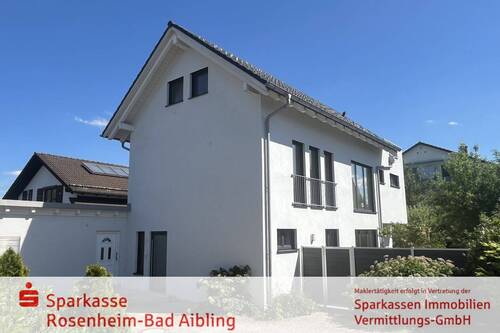 Außenansicht - 5 Zimmer Einfamilienhaus zum Kaufen in Stephanskirchen