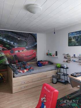 Kinderzimmer - 4 Zimmer Einfamilienhaus zum Kaufen in Wiesbaden-Delkenheim