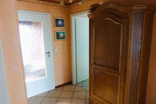 Eingangsbereich und Flur - 