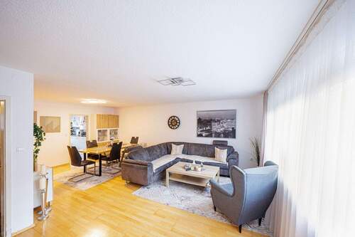 Wohnbereich - 3 Zimmer Etagenwohnung zum Kaufen in Marbach am Neckar