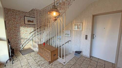 Hausflur - 5 Zimmer Mehrfamilienhaus, Wohnhaus in Hamminkeln