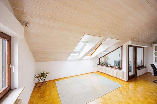 Wohnbereich - 2 Zimmer Etagenwohnung zum Kaufen in Markgröningen