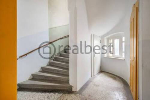 Treppenhaus - Mehrfamilienhaus, Wohnhaus mit 320,00 m² in Döbeln zum Kaufen