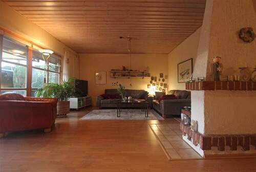 Wohnzimmer - Bild 1 - 4 Zimmer Doppelhaushälfte zum Kaufen in Geesthacht