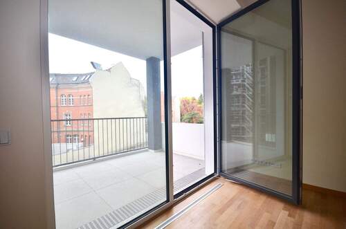 Balkon - 2 Zimmer Etagenwohnung in Berlin